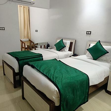 Hotel Aman Residency Allāhābād Junction Eksteriør bilde