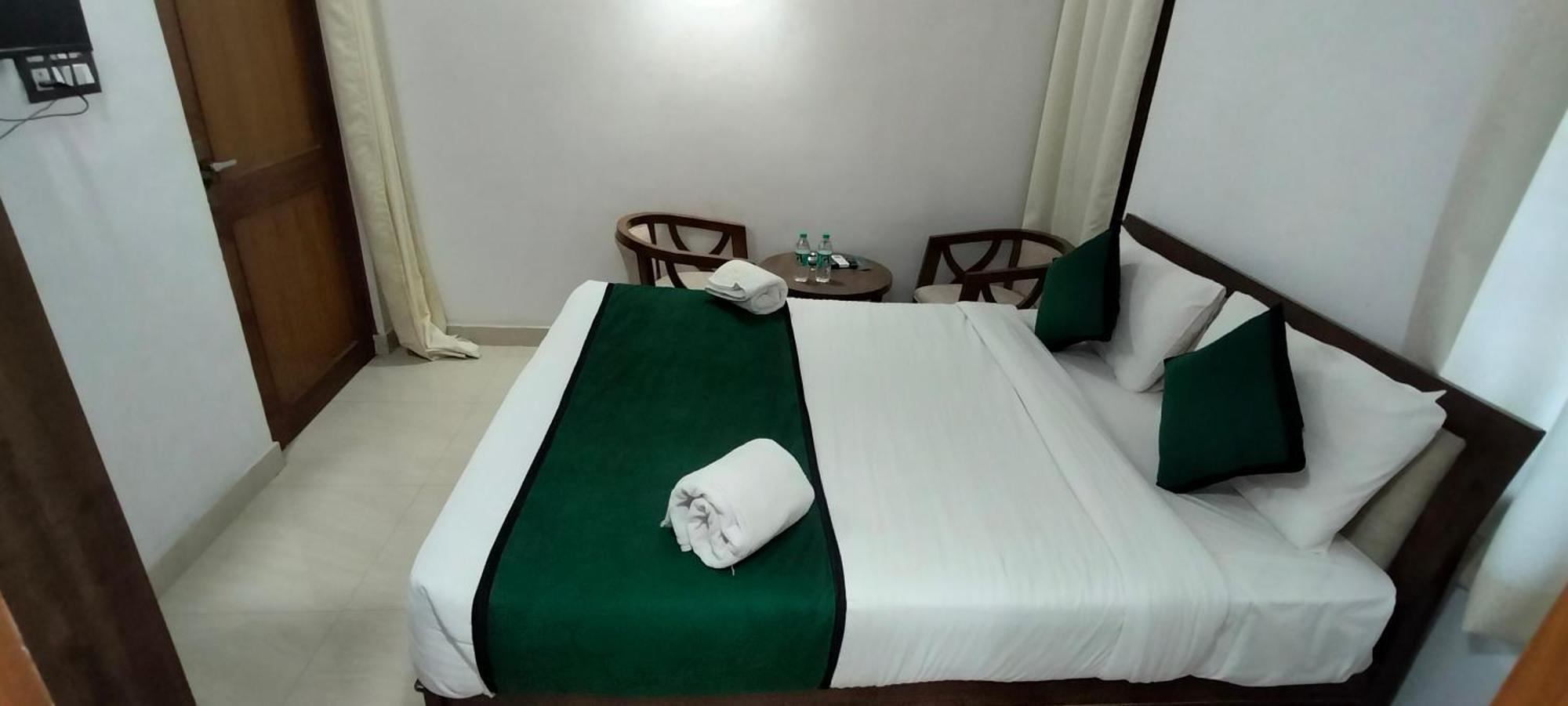 Hotel Aman Residency Allāhābād Junction Eksteriør bilde